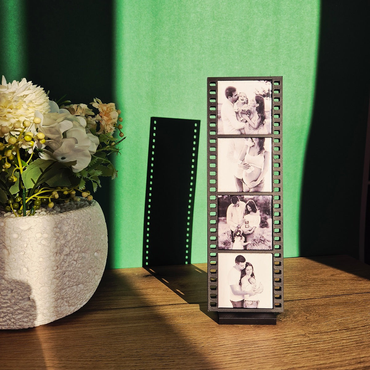 Photo Strip Stand